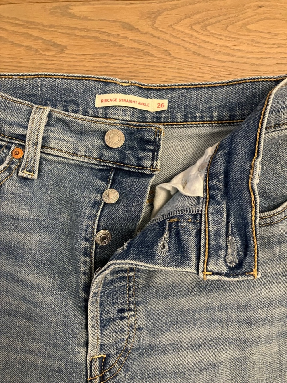 Levi Ribcage Straight Ankle Jeans